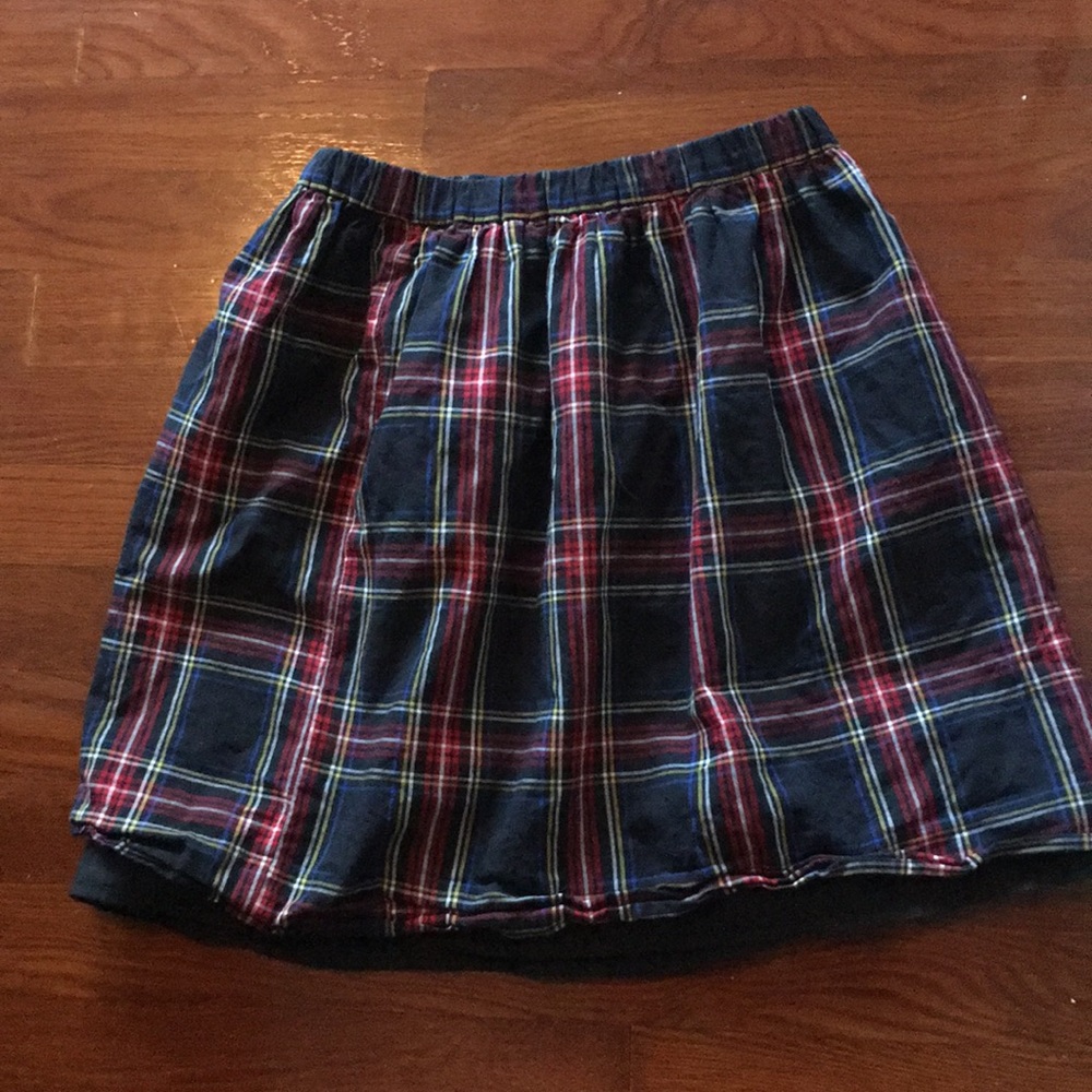 plaid skirt perfect for holidays